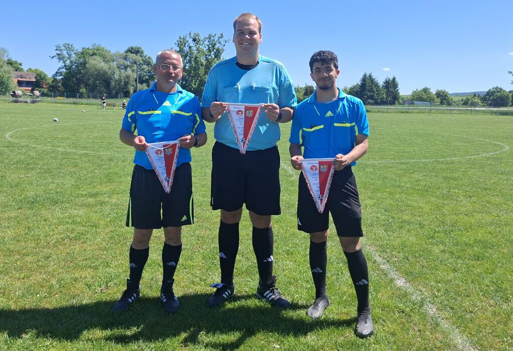 Kreispokalfinale C-Junioren 2025/2026 - Schiedsrichter Pedro Geldmacher, Paul Sickel, Issa Alsaeed